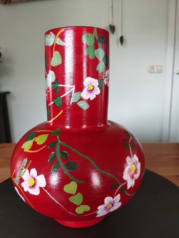 Rode vaas ' bloesem'