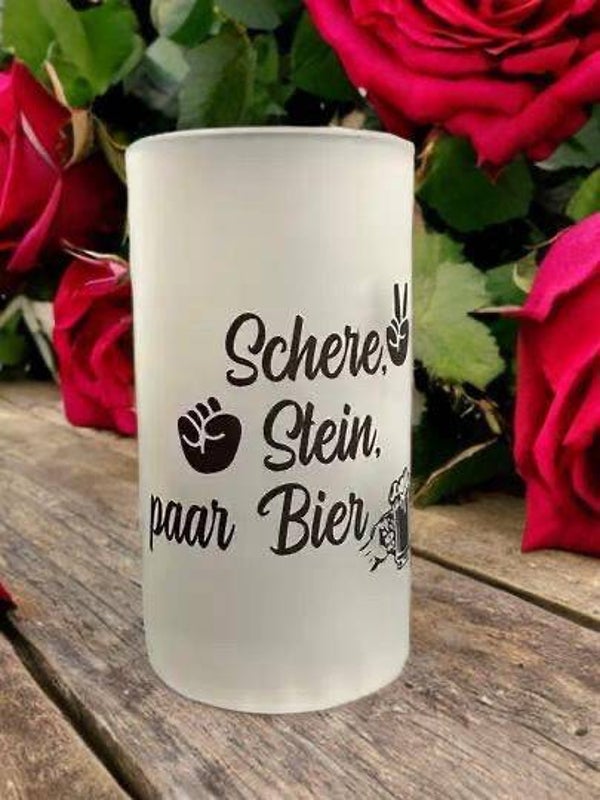 Bierkrug Schere Stei paar Bier