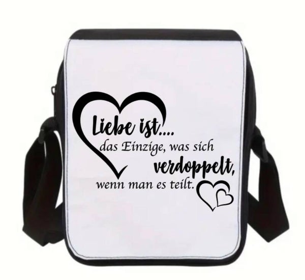 Umhängetasche Liebe ist