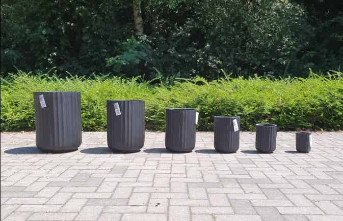 Svinklov set van 6 aardewerk bloempotten (18-26-34-41-49-57 cm)