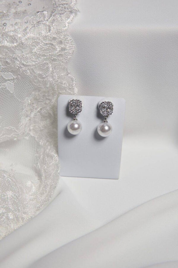 Sparkle Pearl Drop Studs - Richard Designs E230