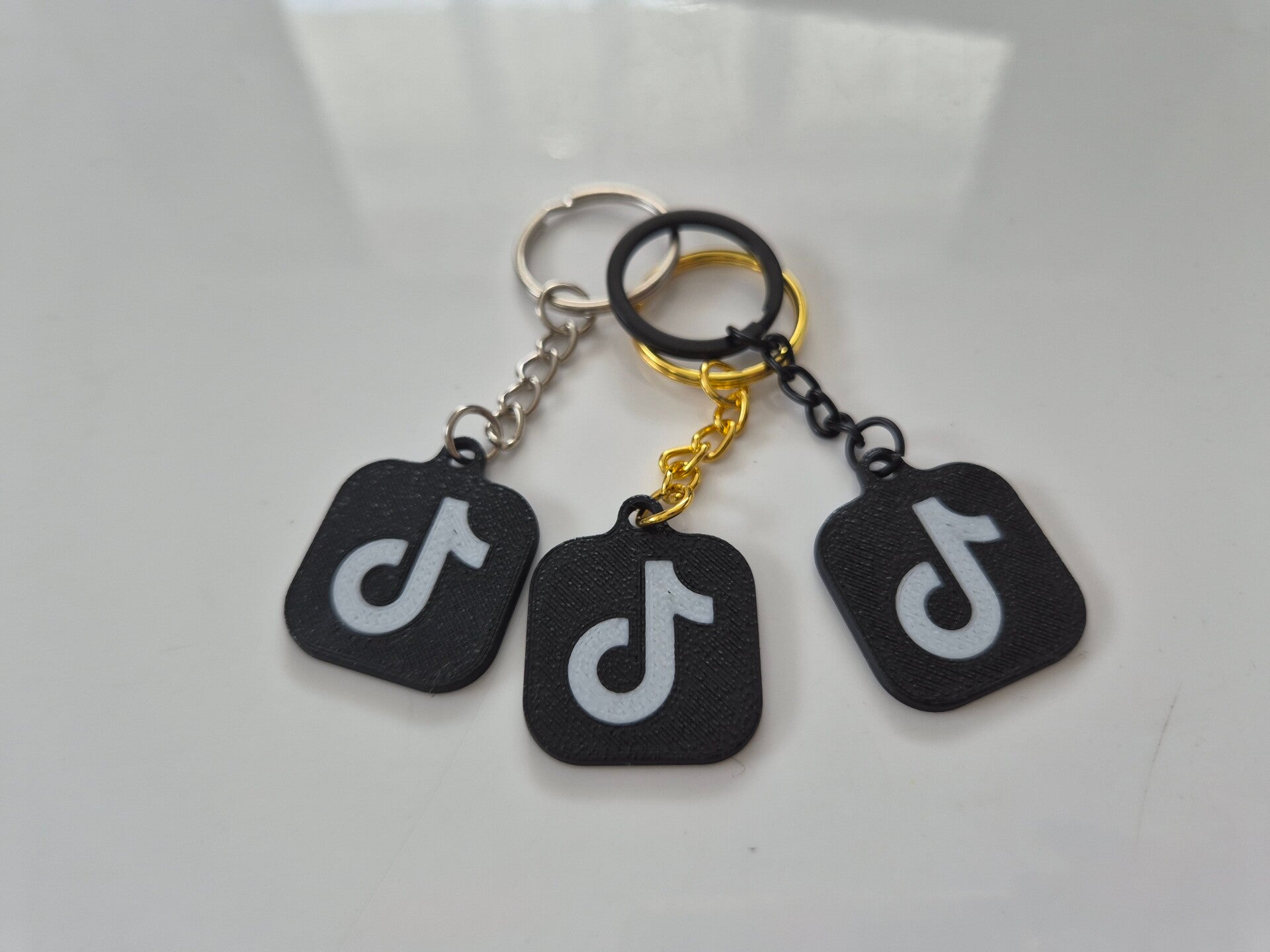 BRELOK NFC do TIK TOK'a