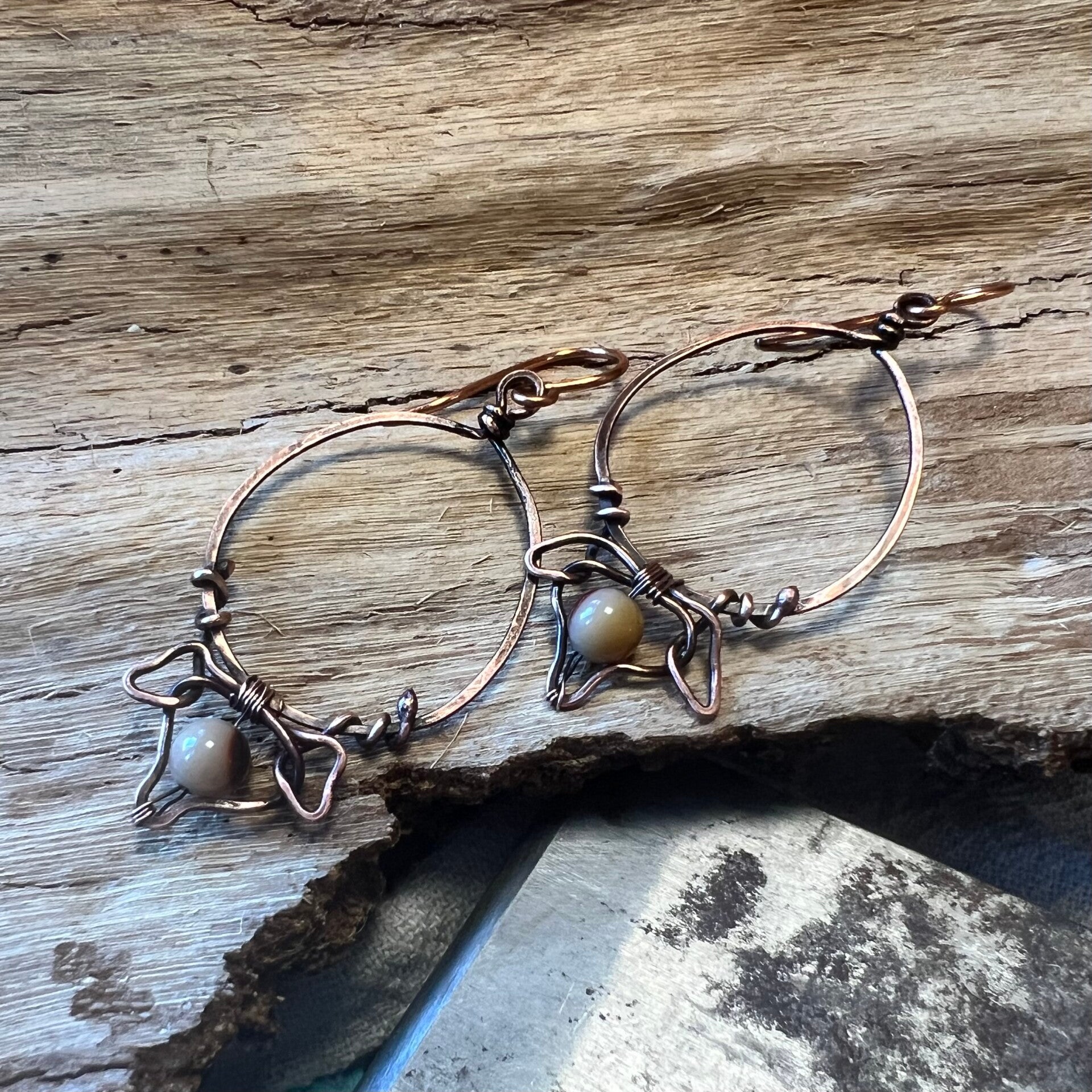 Hoop & Drop - Blad dråbe Unik håndlavet øreringe