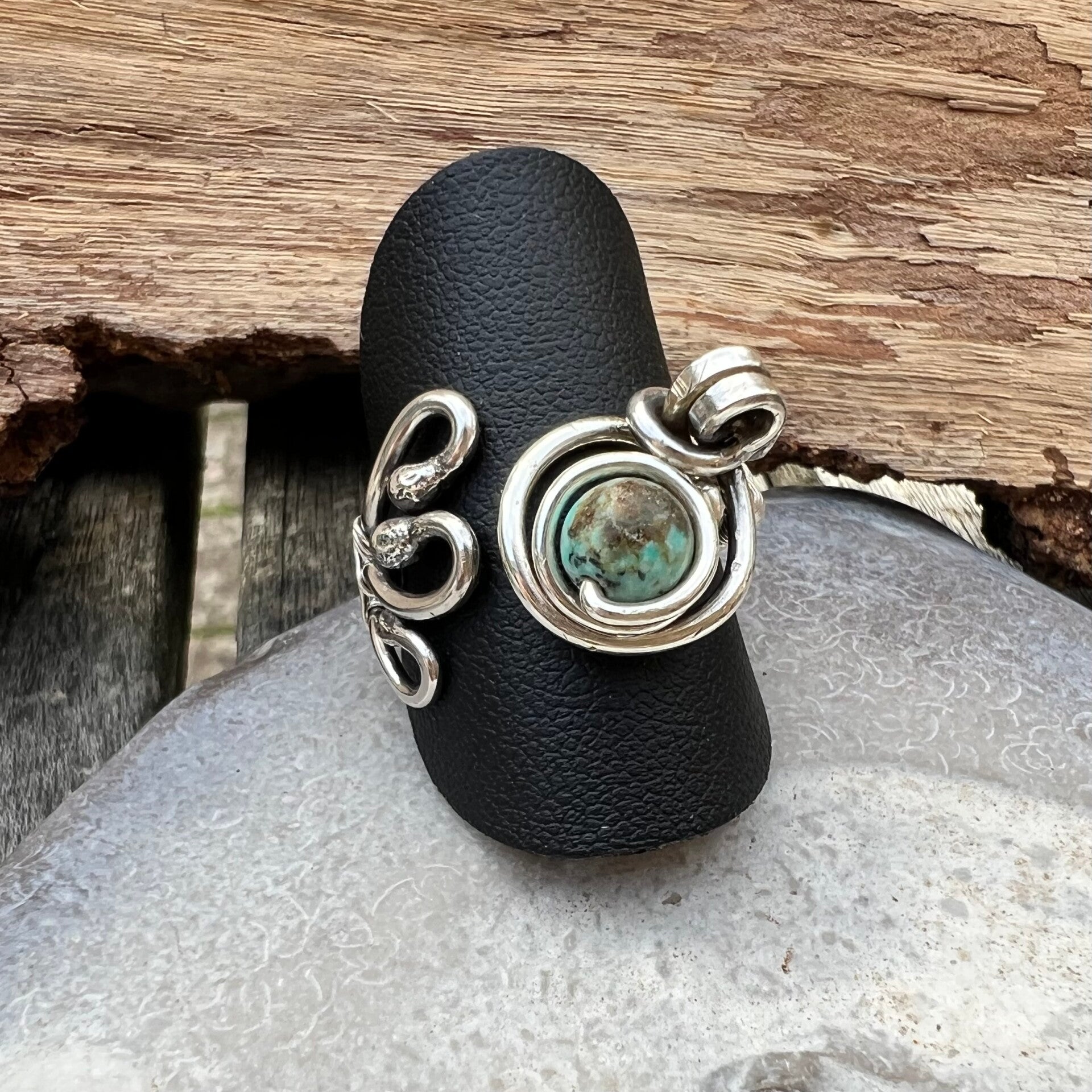 Earthweave - Saga Unik håndlavet ring Sølv & Afrikansk Turkis