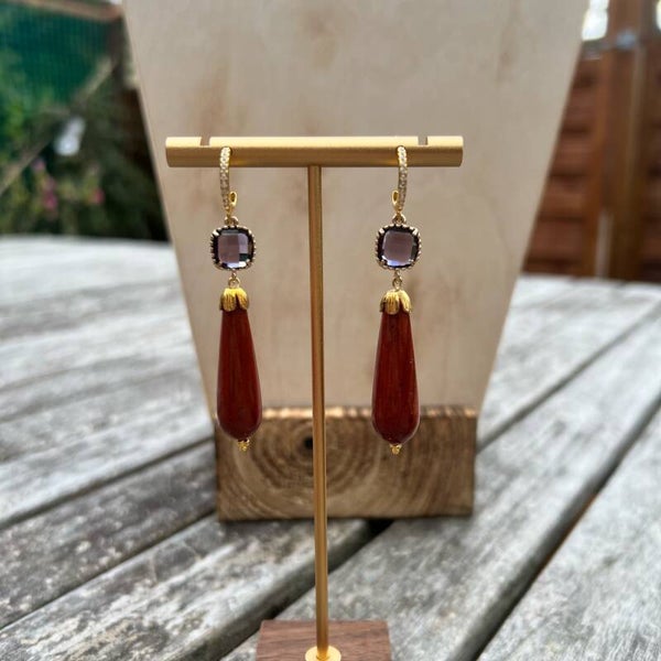 Rød Jasper med Zirkon