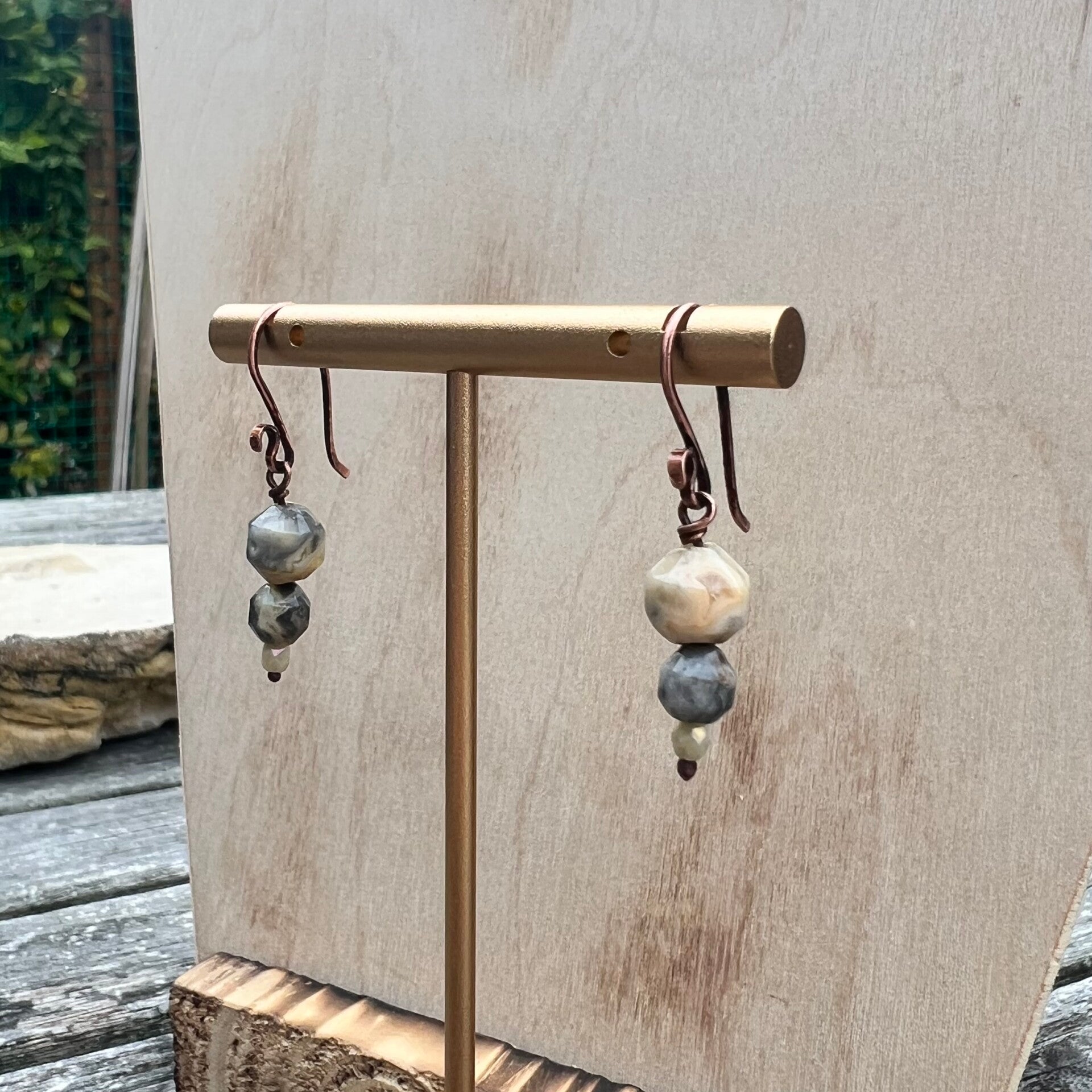 Nordica - Unika øreringe i Crazy Agat og Oxideret kobber