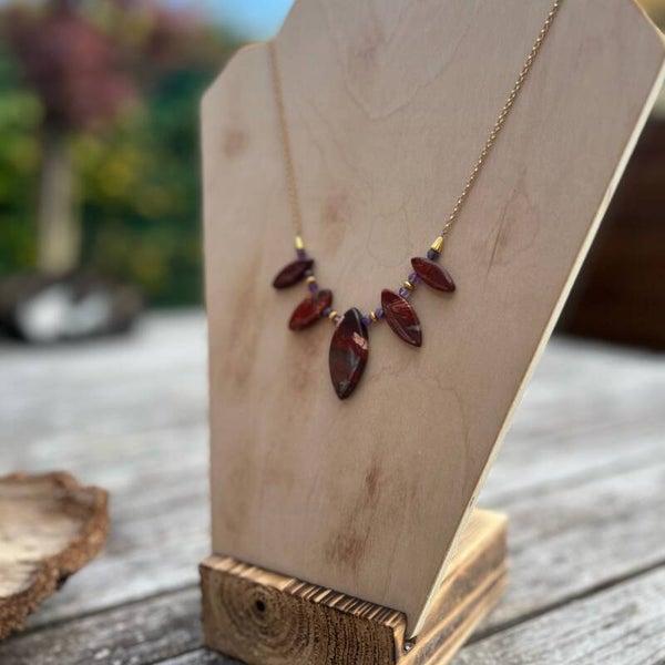 Rød Jasper i unikt design