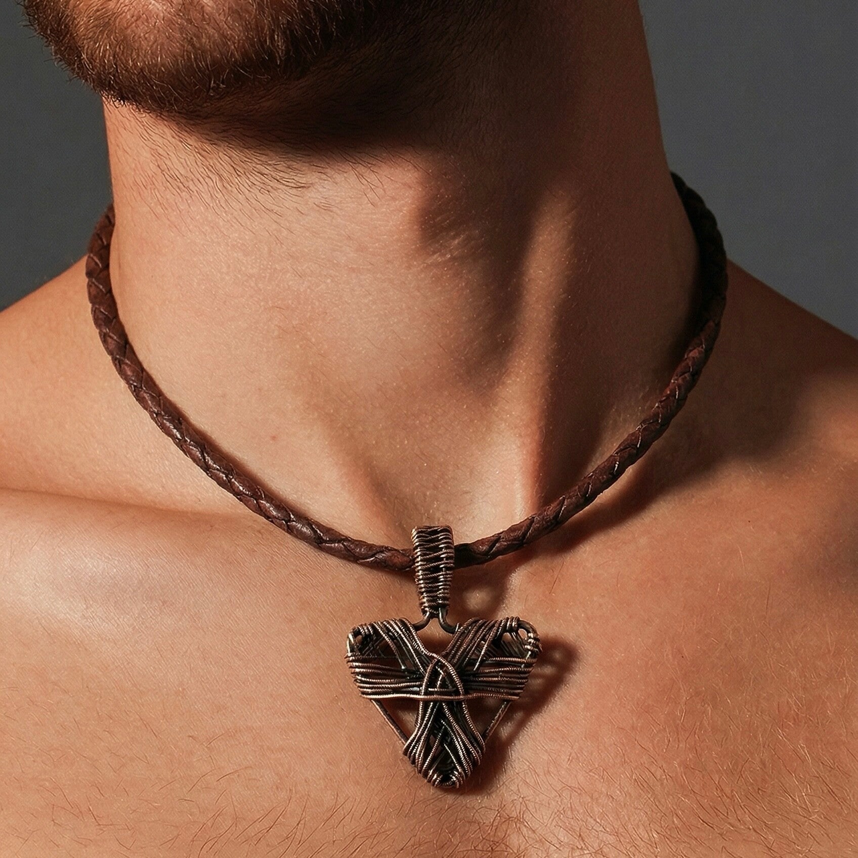 Unik håndlavet halskæde | Ironroot – Hunter’s Mark | Kobber & stål