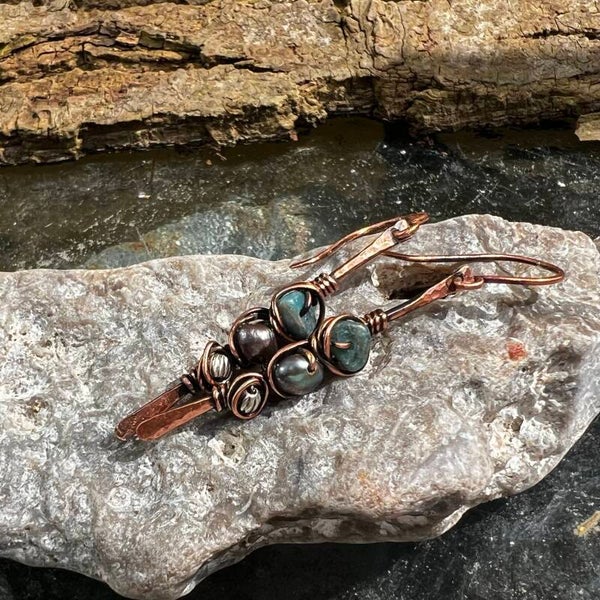 Unik håndlavet øreringe | Copper Lace – Sif | Apatit & Ferskvandsperle