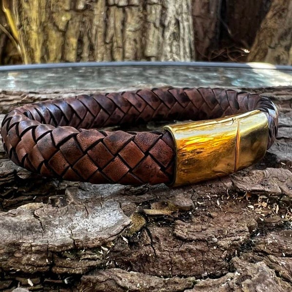 Unik Bredt flettet læderarmbånd | Ironroot – Balder | læderarmbånd med gylden stållås