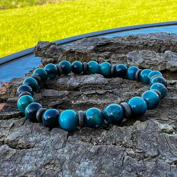 Nordic Path – Njord | Elastikarmbånd med Blå Tigerøje & Polymer