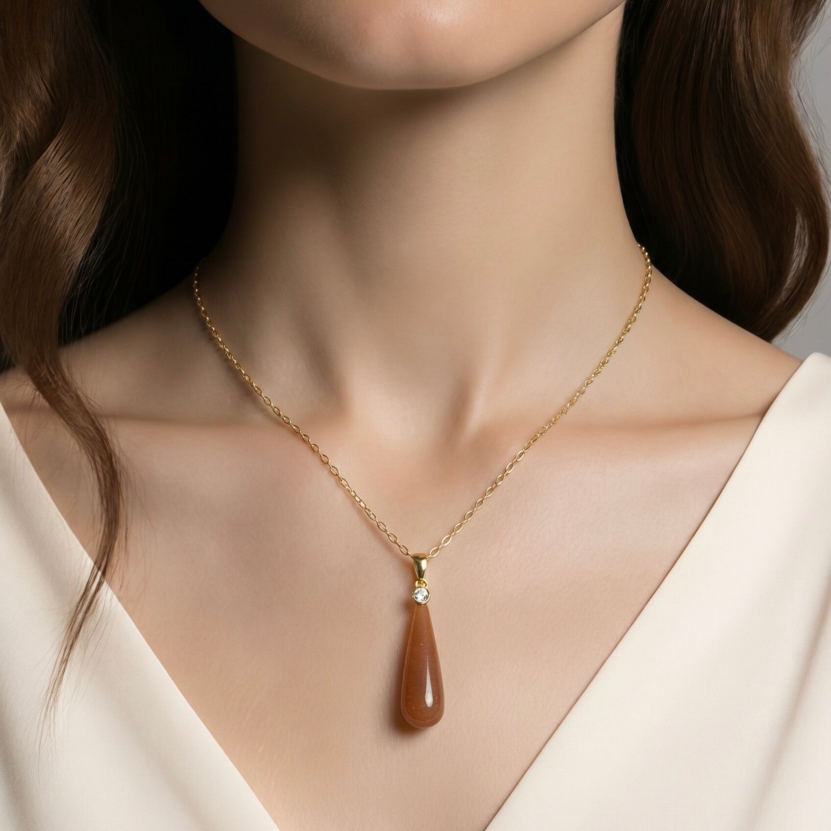 Unik håndlavet halskæde | Pure Grace – Aura | Sunstone & Zirkon