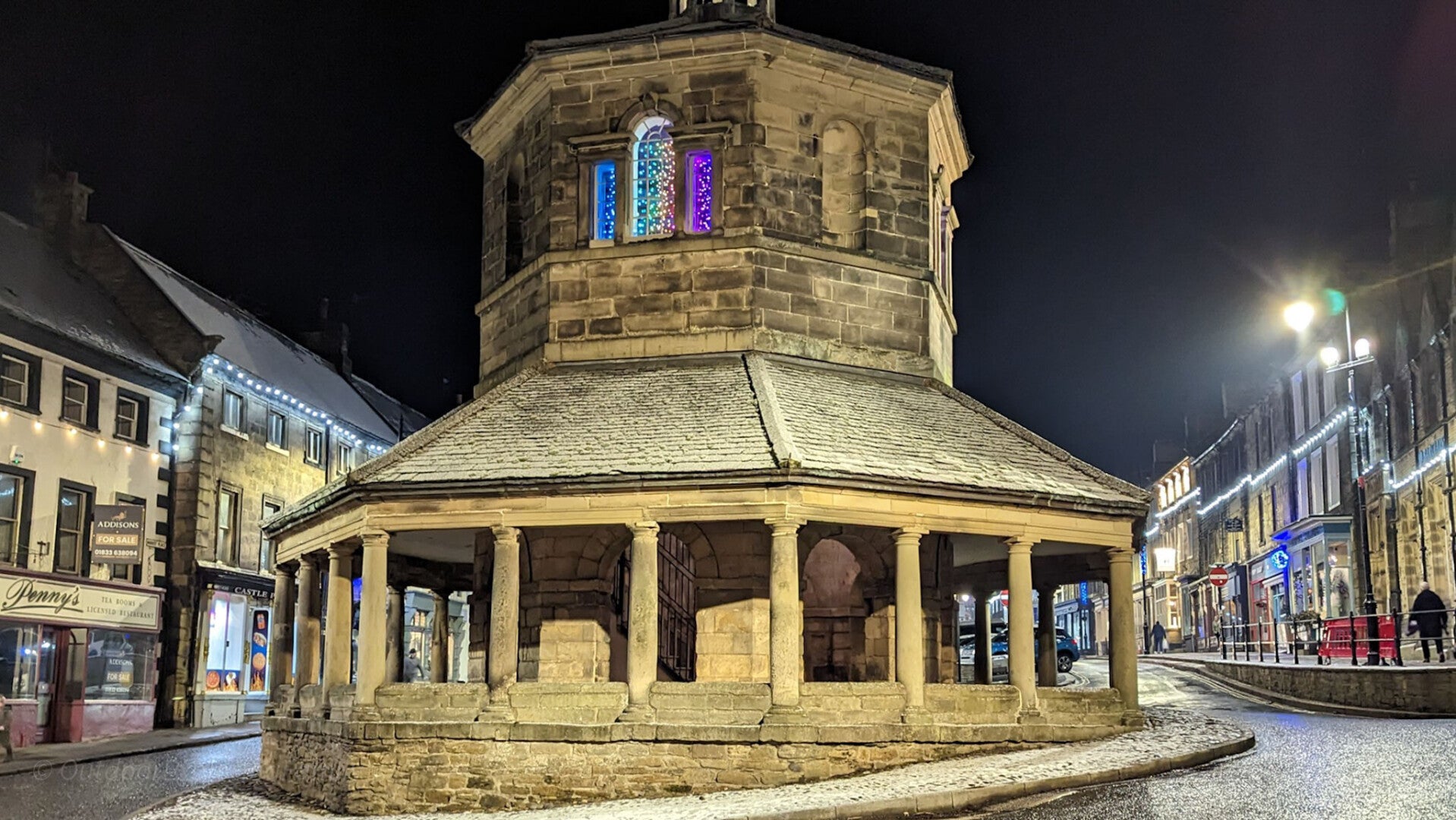 Barnard Castle Market Cross and surrounding streets lit at night
