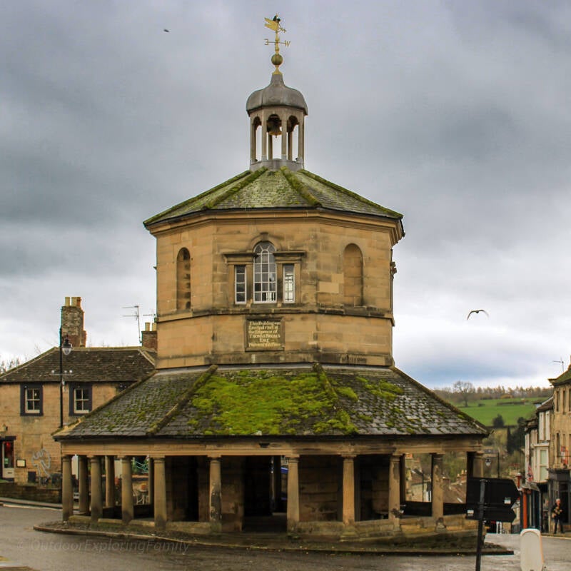 Barnard Castle Market Cross, also known as the Butter Market, standing in the centre of Market Place.