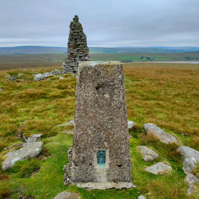 Shacklesborough trig point at 454 metres above Balderhead Reservoir in Teesdale