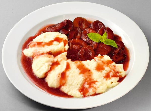 66513 Hausgemachter Vollmilch-Grießbrei mit Pflaumenkompott (mit Süßungsmitteln und einer Zuckerart)