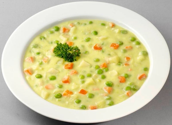 73683 Cremige Erbsensuppe mit bunter Gemüseeinlage