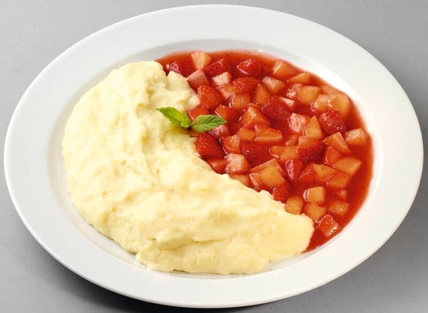 66533 Cremiger Vollmilch-Grießbrei mit Erdbeer-Apfel-Kompott (mit Süßungsmitteln und einer Zuckerart)
