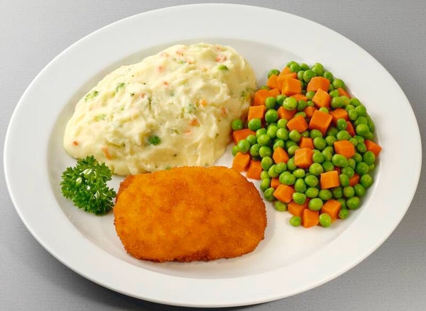 33770 Hähnchen „Cordon bleu“ aus Hähnchenbrustfleisch zusammengefügt,  mit Naturellen Erbsen und Möhren, dazu Frühlingspüree