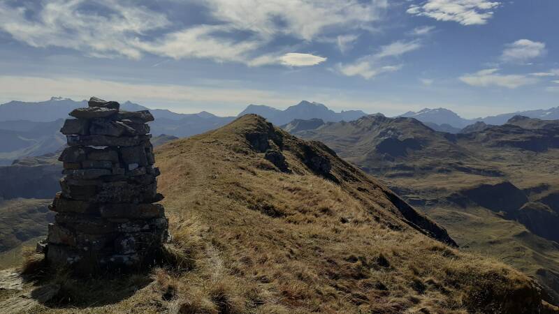 Zweitagestour Spitzmeilenhütte SAC: Gratwanderungen zwischen Senrftal und Flumserberg