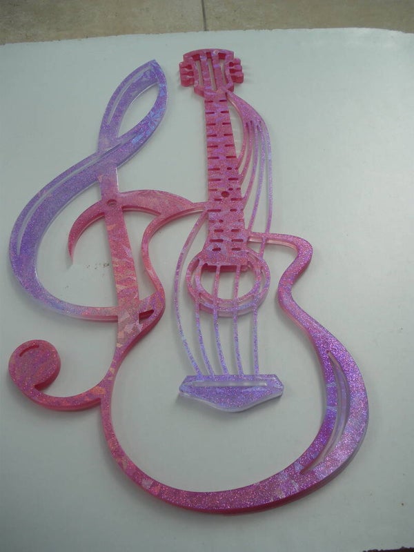 Violon et clé de sol en résine époxy