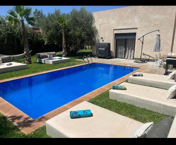 🏡 Villa de Prestige avec Piscine – Route de Fès
