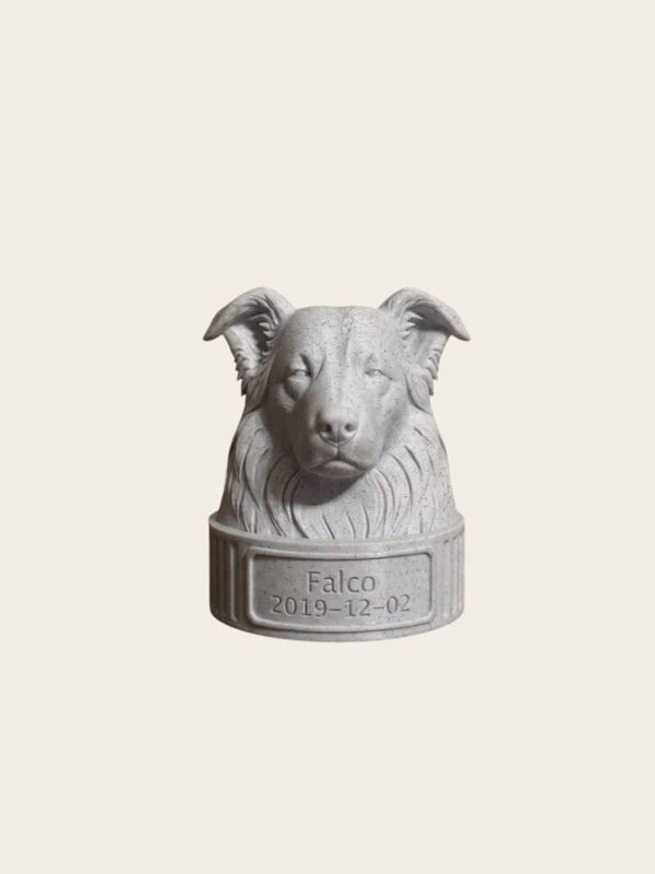 Herdenkingsbeeld Buste met Basis – Mini Urn & Personalisatie | Troostrijk Aandenken