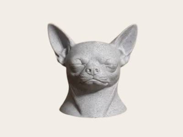 Herdenkingsbeeldje Chihuahua Buste met Urn – Liefdevol & Persoonlijk
