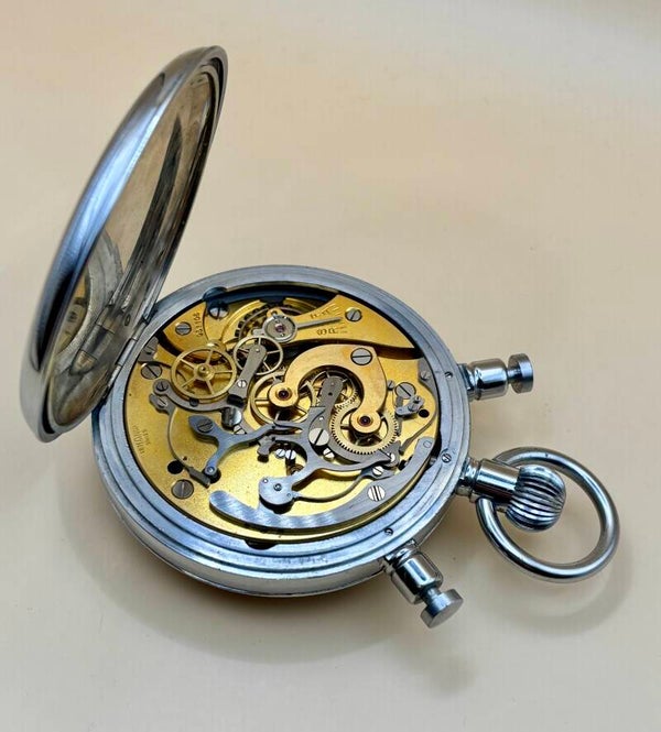 Lemania 1130 rattrapante. High-beat: 36.000 BPH