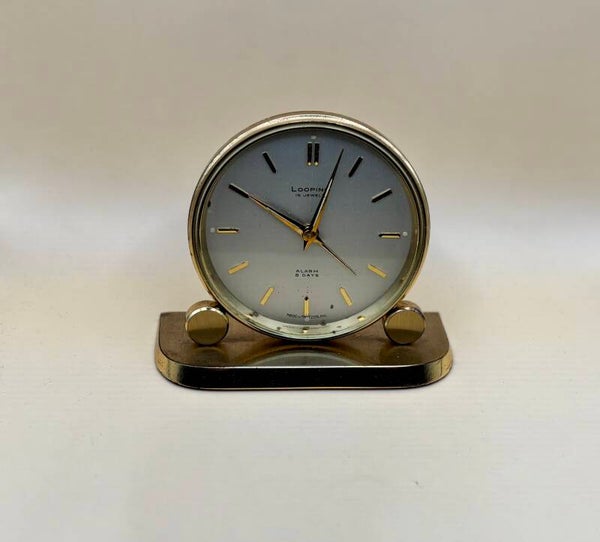 Looping reiswekker met voet