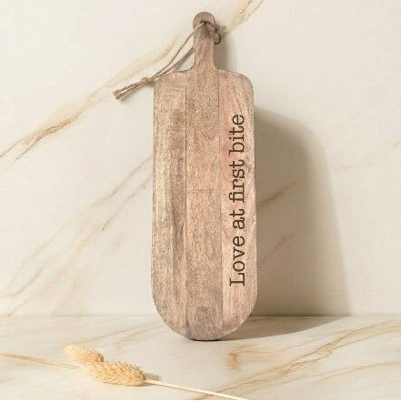 Borrelplank  met tekst | Gepersonaliseerd (49 cm)