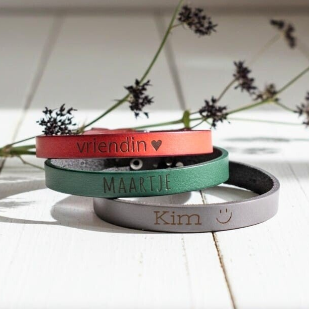 Armband met naam voor dames, heren en kinderen