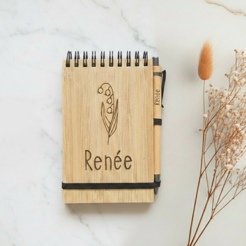 Notitieboekje gepersonaliseerd | Geboortebloem & gegraveerde pen