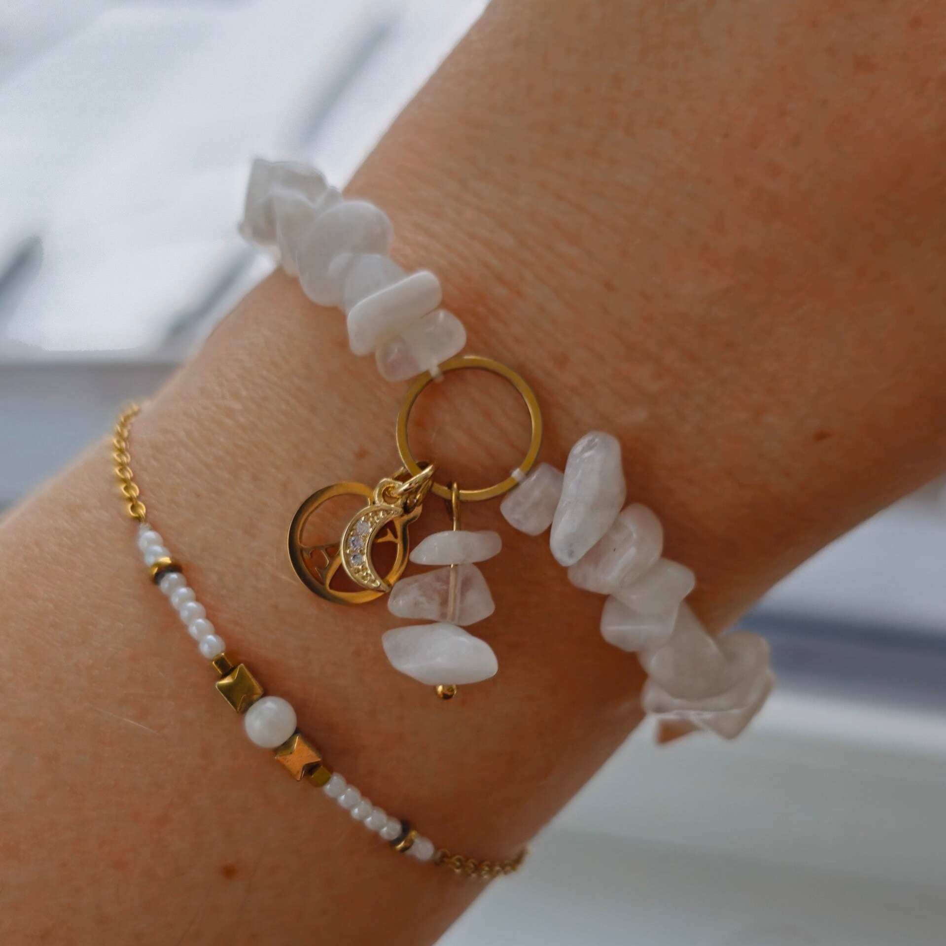 VA Bracelet Mondstein