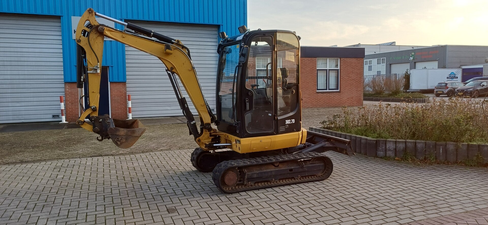 Cat 302.7