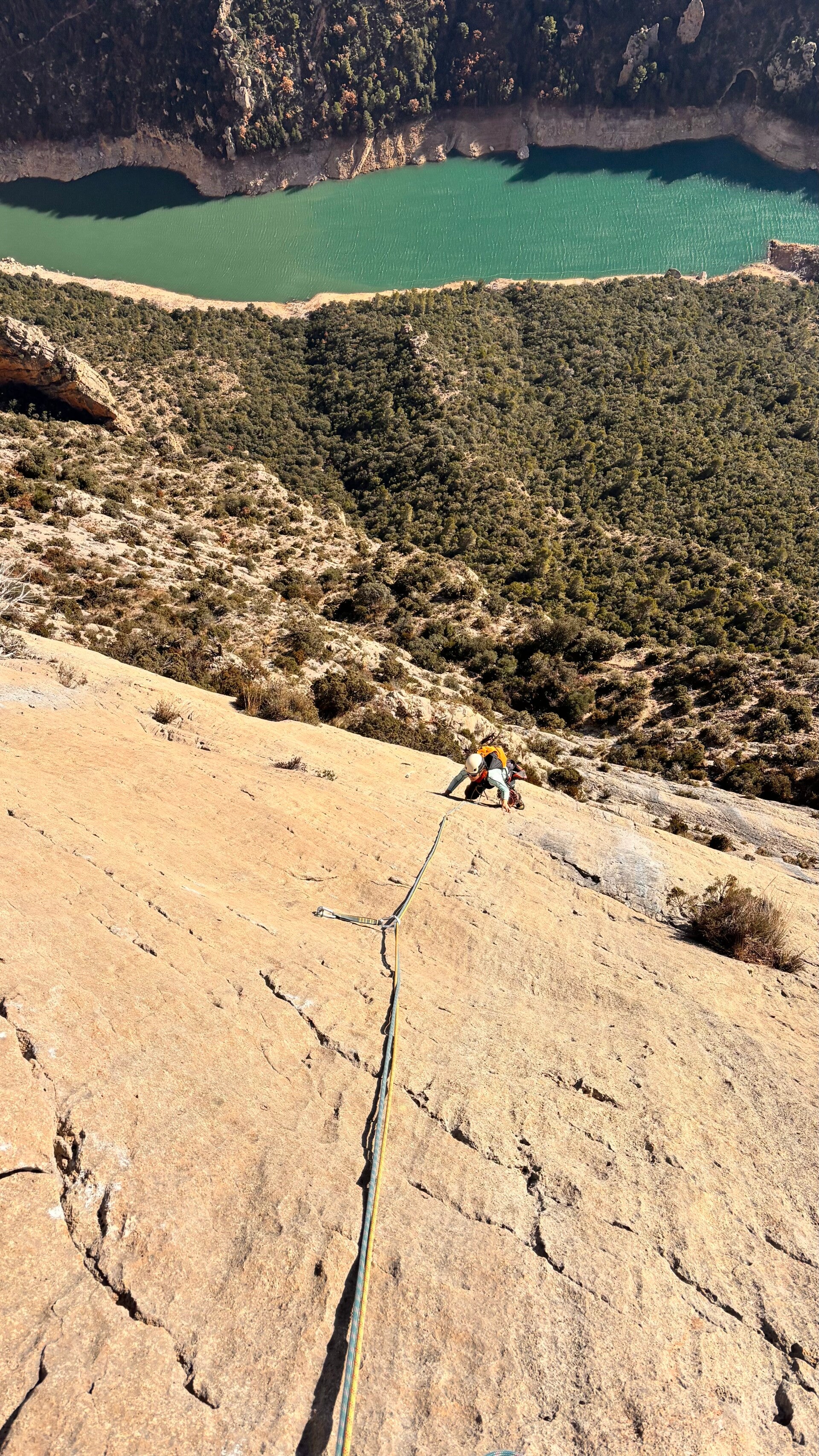 Rock climbing Montrebei