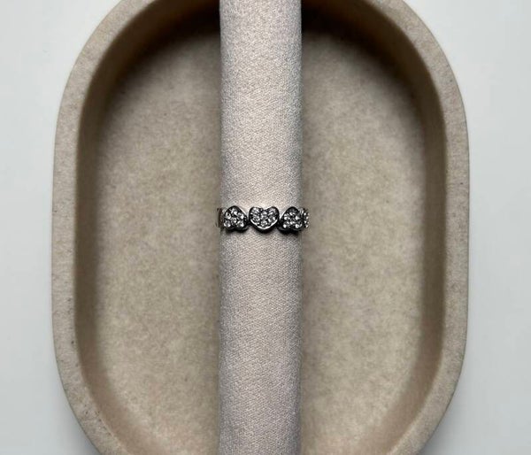 Ring Betty