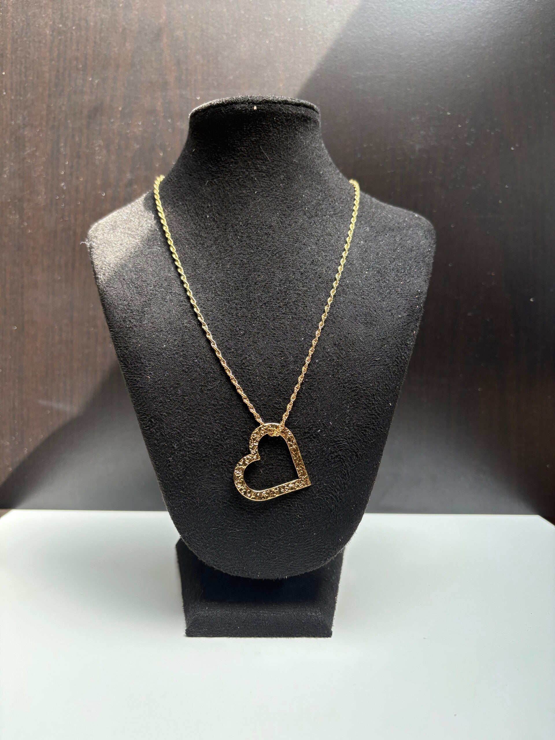 Ketting Ellis