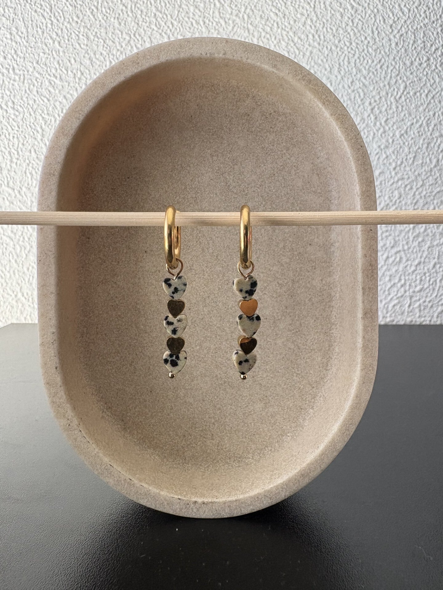 Oorbellen 5 Hartjes wit