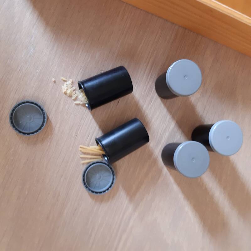 geluidenspel of muziekspel voor kinderen, maak met rijst pasta en andere materialen een leuke geluiden memory voor kleuters