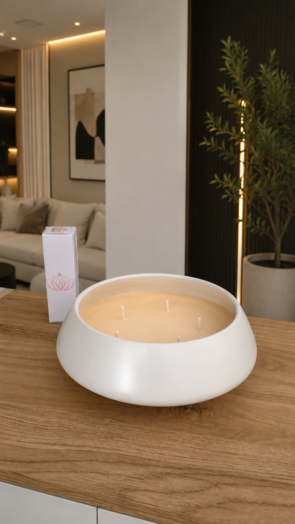 Grande bougie parfumée 5 mèches artisanale – L'Essentielle | Les lumières d'Aria