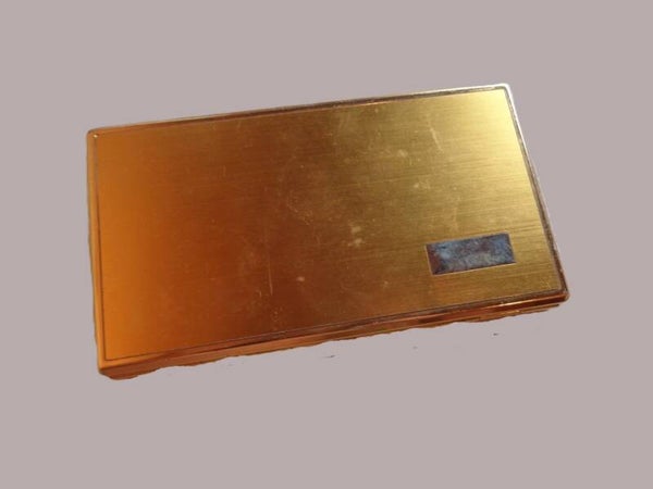 A2369 : Porte cigarettes doré