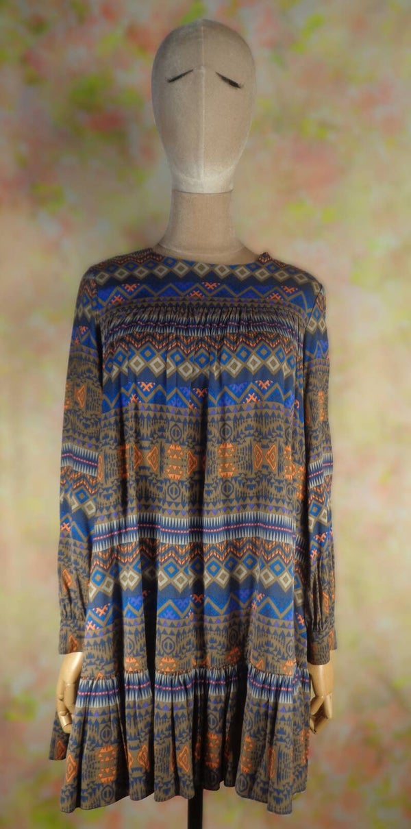 PA061 : Robe Antik Batik T.36