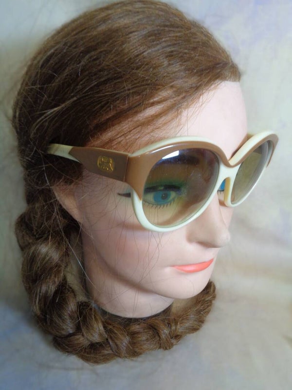 PA1210 : Lunettes Céline 70's