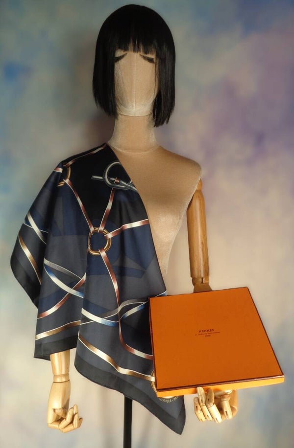 DA173 : Carré figure artistique Hermès