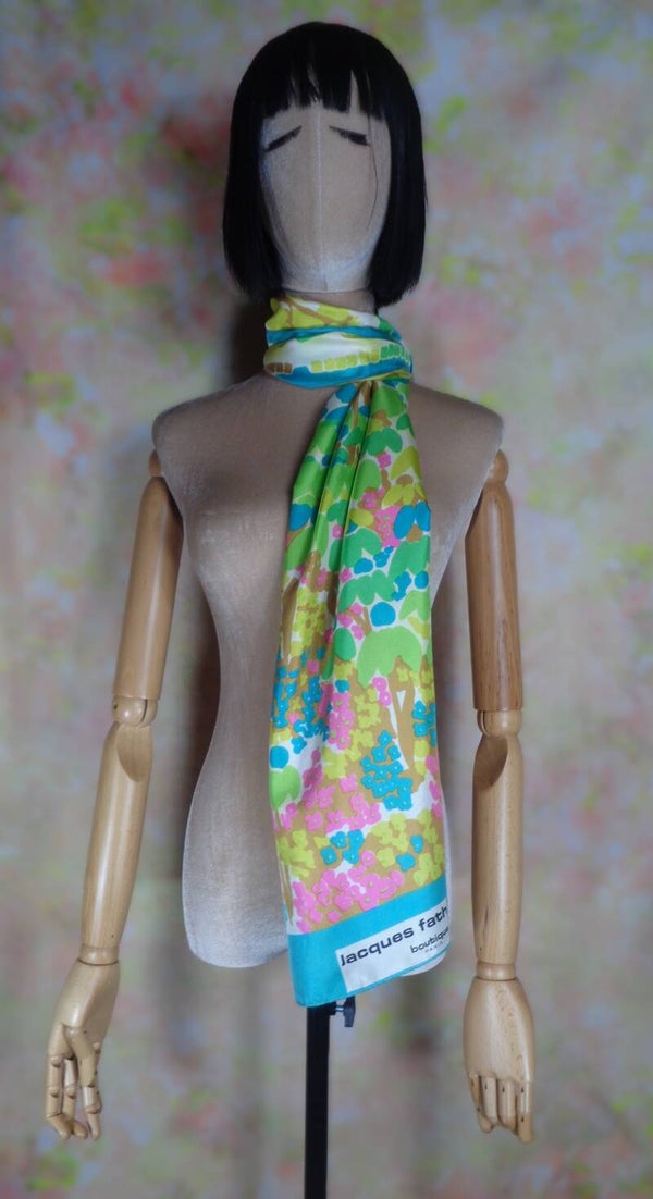 PA675 : Foulard Jacques Fath 70's