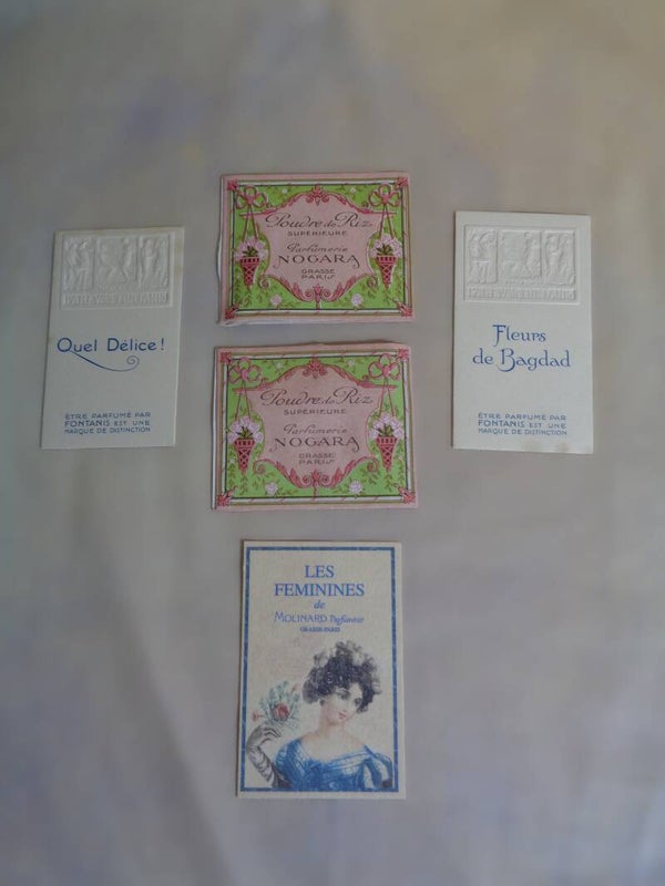 PA1206 : Echantillons et cartes de parfums