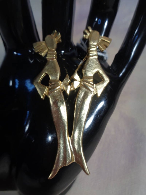 PA823 : Broche Hanae Mori