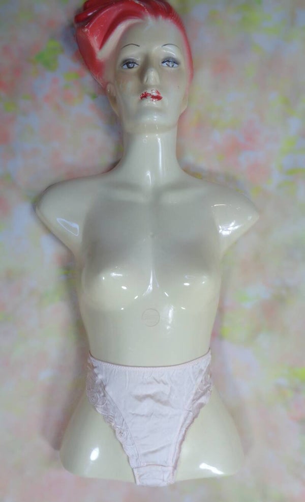 PA768 : Culotte Nina Ricci T.42