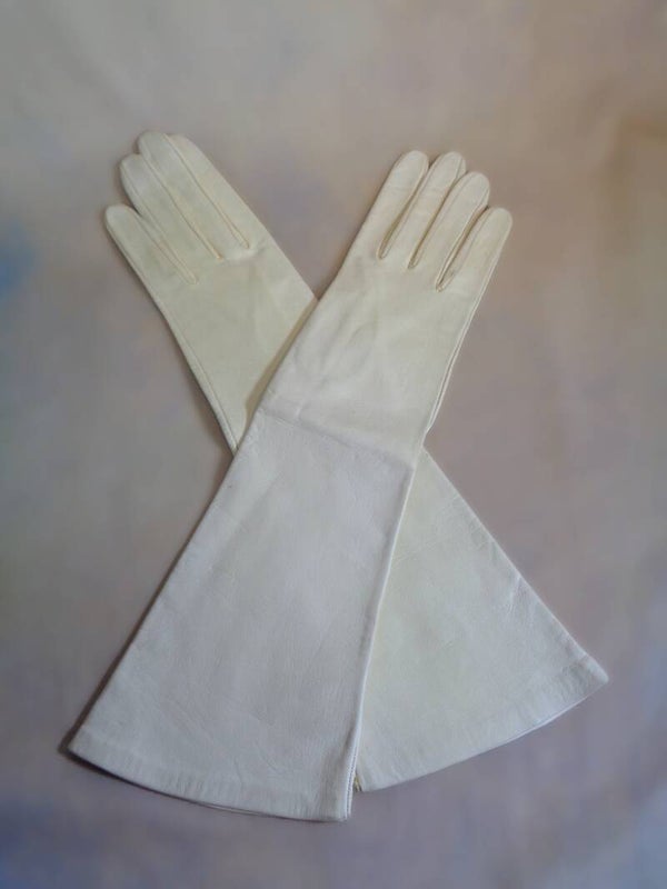 PA1266 : Gants Christian Dior
